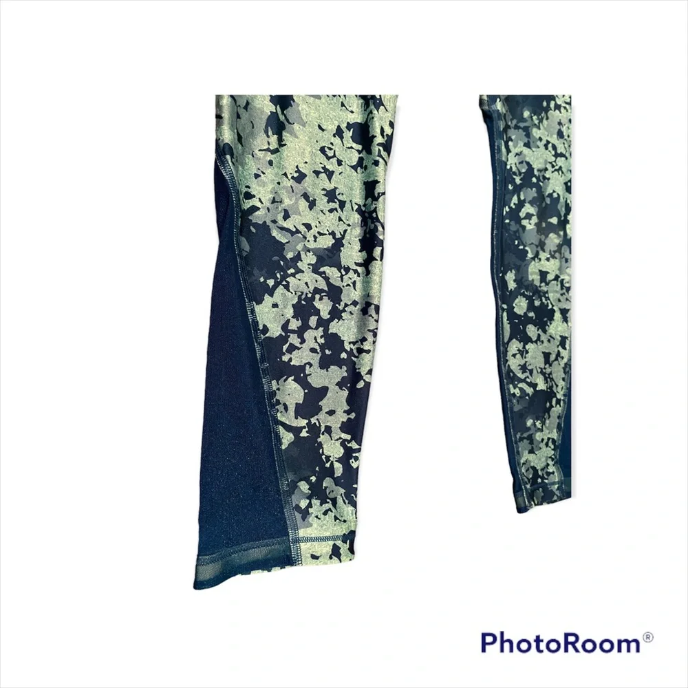 5 for $25 Under Armour Women’s Leggings Size M - Picture 4 of 4